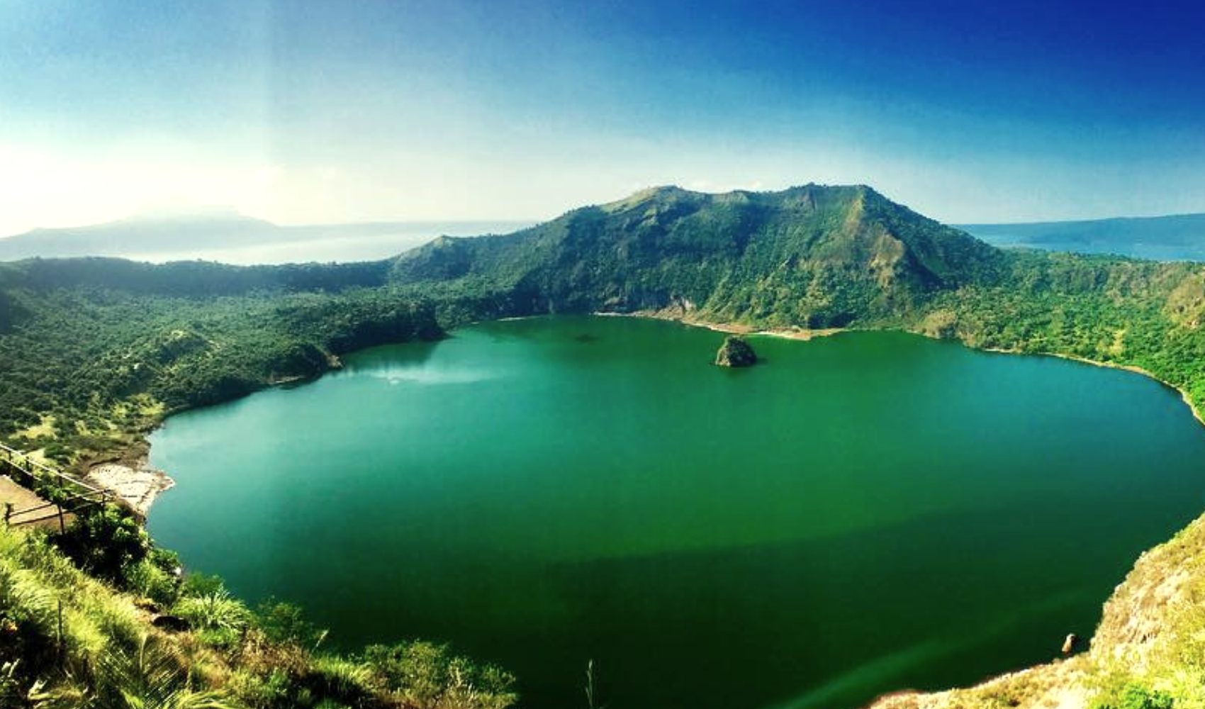 taal volcano and tourism