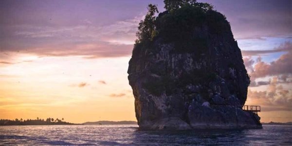 3D2N explore Caramoan Tour Package C