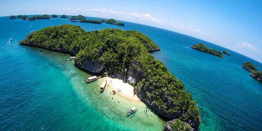 2D1N explore Hundred Islands Tour Package A (Service Island Hopping)