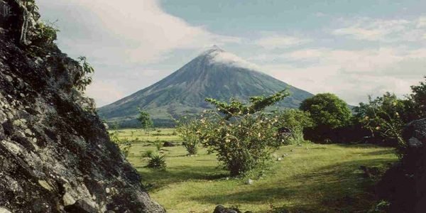 Mount Mayon Day Hike Package