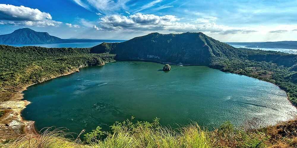 explore Taal Volcano Tour Package – Day Tour